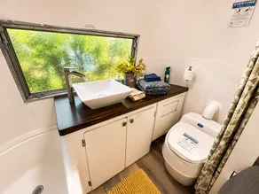 Lakefront Airstream - Farm Animals - Fish, Swim, Boat, Hike/Bike 5+Miles Trails - Image 5