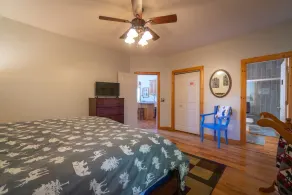 Cabin near wineries, hiking, fishing, kayaking, antiquing and more.. - Image 5