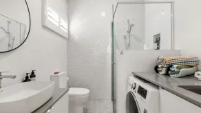 Studio By The Bay - Image 2