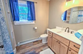 Newly renovated home on the lake! - Image 5