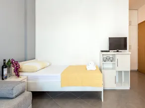 Apartments Gulin - One Bedroom Apartment with Terrace and Sea View - Image 4