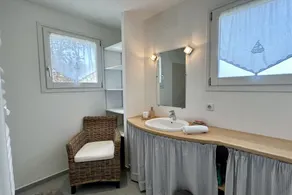 Anna & Jules' little house - Image 3
