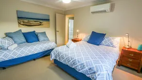 LALAPANZI holiday house - boat parking, pet friendly, on the beach - Image 4