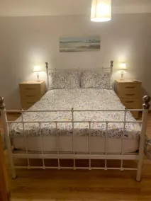 Acorn Cottage Detached Self Catering Accommodation - Image 5
