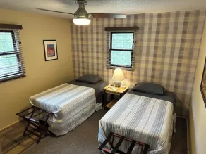 Cozy Sportsman's Hideaway - Image 4
