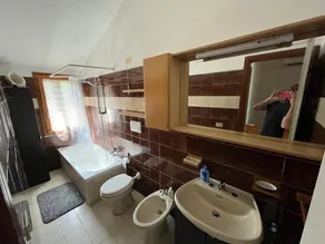 Cozy little villa surrounded by greenery, 5 min from Milan Linate Airport - Image 2