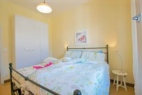 Rummelig 4½-værelses lejlighed med have med grill og balkon - Image 5