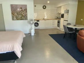 Avoca Beach Guesthouse - Image 3