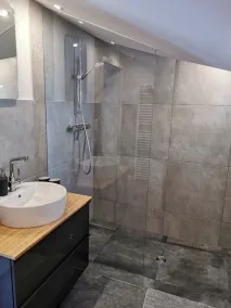 Exclusive **** apartment with fantastic views - Image 3