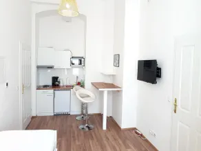 Central Apartment close to inner ring  metro  airconditioned  A32 - Image 5
