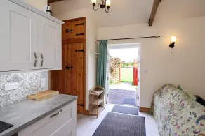  YORK single storey cottage ,gardens & open views.Thicket Priory & Derwent Ings. - Image 3