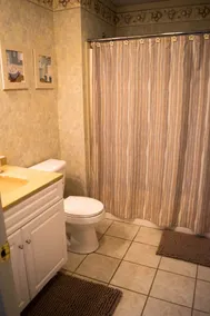 Charming 2 bedroom home in the heart of elk country. - Image 3