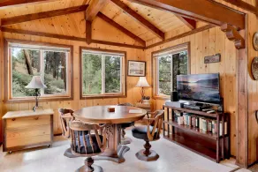 Idle Ours Cabin #713 - Image 3
