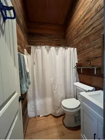 Dogs Love The Tack Room Private Cottage in Camden SC Horse Country - Image 5