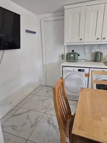 Private room in Little Bridgeford - Image 3