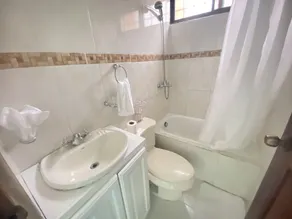 Nice Comfort Apart,strong wifi,Cable, Air/C. transportation,great comercial area - Image 3