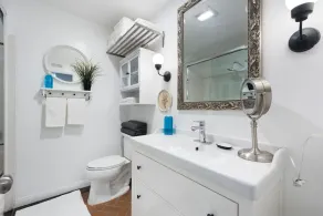 5 star location, newly remodeled coastal elegance property centrally located to downtown Dana Poin - Image 4