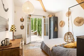 Les Cyprès - Amazing house with garden and pool - Image 3