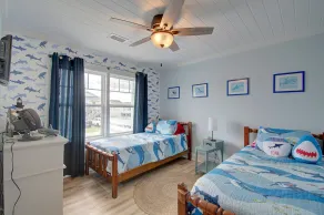 \"Unleashed & Untied\" - Pet Friendly Canal Home, 3 Bedrooms / 2 Bathrooms - Image 5