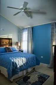 Country Club Comfort - Image 5