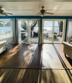Beach Hut Vibes in this Lake front cottage with hot tub! - Image 5