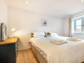 2 bedroom accommodation in Gimingham - Image 3