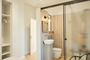 Elegant Family House p/10 (Garden/Parking/Wifi) - Image 2