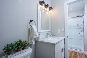 Newly Renovated, Downtown Baileys Harbor-walking distance to marina! - Image 5