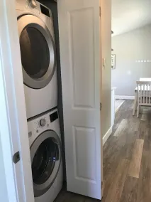 Cozy 1 bedroom with beautiful Alaskan views - Image 2