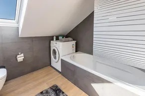 Ferienwohnung 'Zeichner' mit Bergblick, Balkon und WLAN - Image 4
