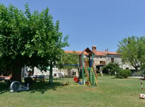 Authentic Istrian Holiday Home for Unforgettable Stays - Image 5