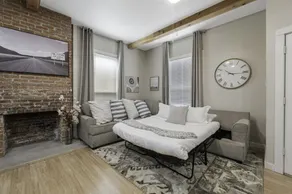 Stockyards- 4min Pet Friendly 3BR Luxe Gem - Image 5