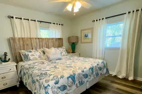 2nd-floor condo with heated pool - walk to beach/Bridge Street - Image 4