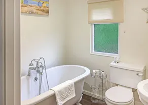 3 bedroom accommodation in Easingwold - Image 3