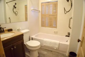 Expansive 1-Bedroom Apartment with Large Rooms and Dedicated Workspaces - Image 2