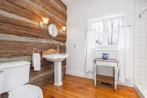 Malcom Cottage · Stunning 6 Bedroom Chalet In Beaver Valley! - Image 4