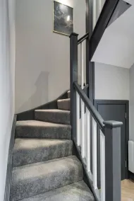 Exquisite 2 Bed Duplex Apt | Secure Parking | Gym - Image 2