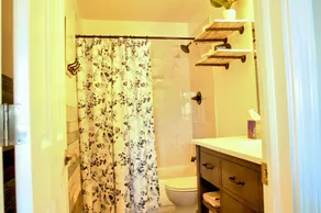 Peaceful home with amazing outdoor spaces inside a cove!  Sleeps 12, 3 King beds - Image 2
