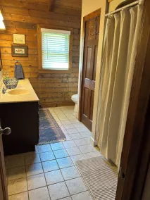 Spacious Log Cabin at Lake Guntersville - Image 3