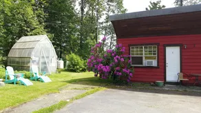 Woodside Inn/ Country Getaway 15 Minutes From Harrison Hot Springs - Image 3
