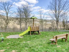 Chalet en pleine nature ! Balcon + vue sur le lac - Image 3