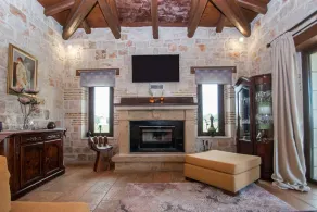 The accommodation is suitable for families and friends - Image 2