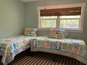 3 Bedroom 2 Bath with Bonus Outdoor Shower - Image 4