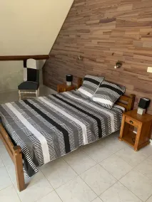 Renovated sheepfold in the heart of the Pyrenees - Image 3