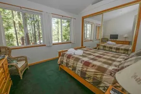 2460 Lupine Trail 6 Bedroom Home by RedAwning - Image 4