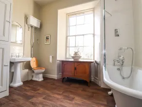 WINDYRIDGE, pet friendly, character holiday cottage in Settle - Image 5