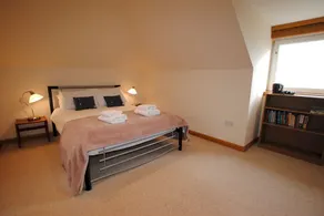 Stronvar- coastal home with sea views - Image 5