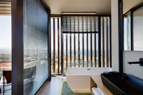Sea View Luxury Villa with two independent buildings - Image 5