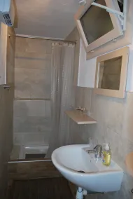 Casa in pieno parco regionale nel piccolo villaggio in 35 minuti delle spiagge di Sagone - Image 2