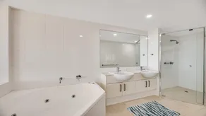 Points North Unit 605 Kings Beach QLD - Image 2